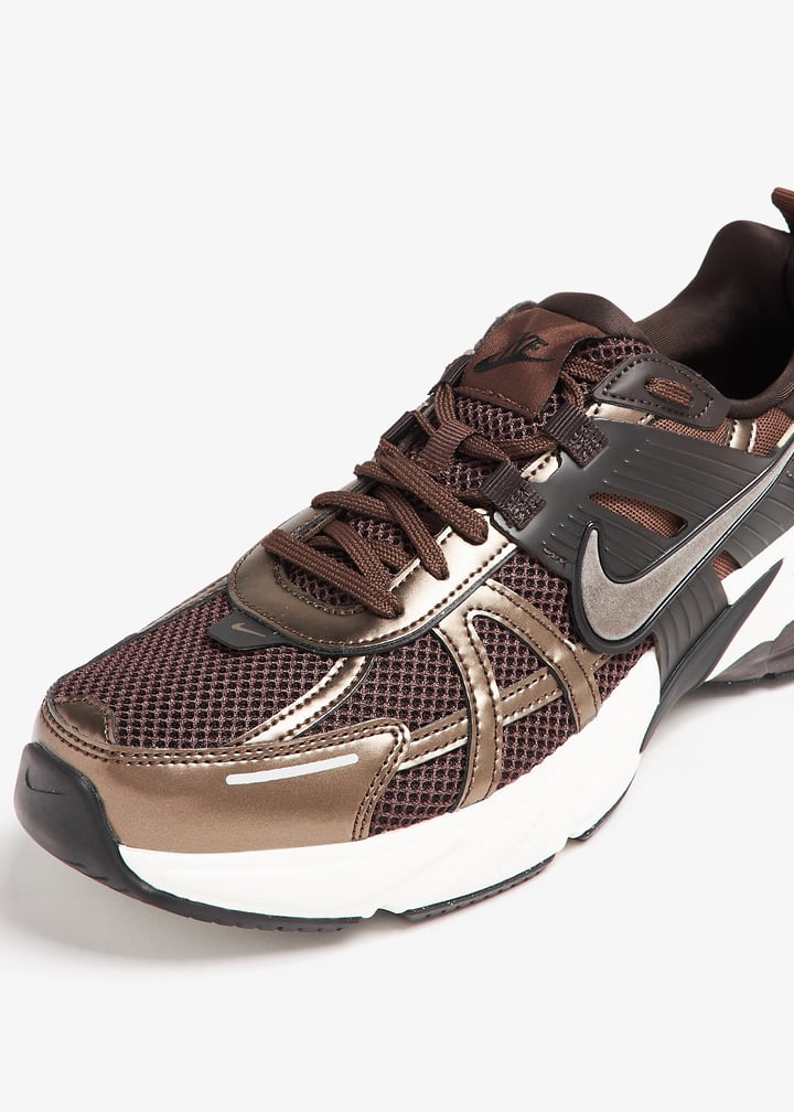 Nike V2K Run "Velvet Brown/Baroque Brown/White/Black"
