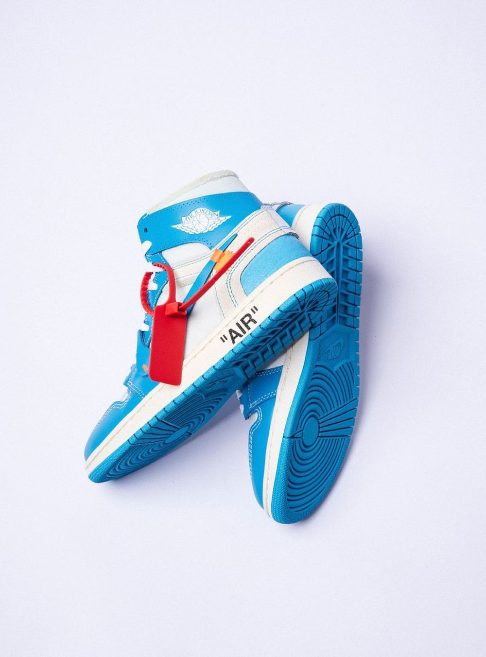 Nike Off-White x Air Jordan 1 Retro High OG "UNC"