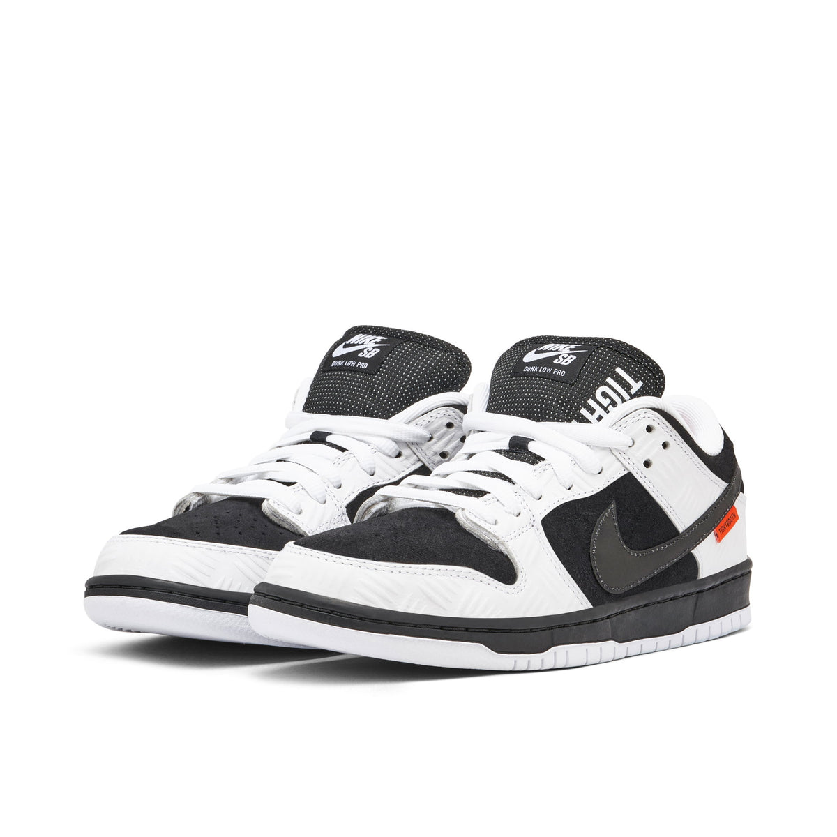 NIKE SB Dunk Low x TIGHTBOOTH