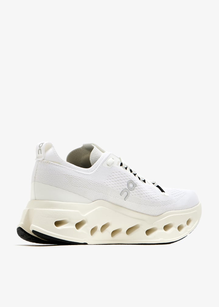 On Cloud Surfer Max "White"