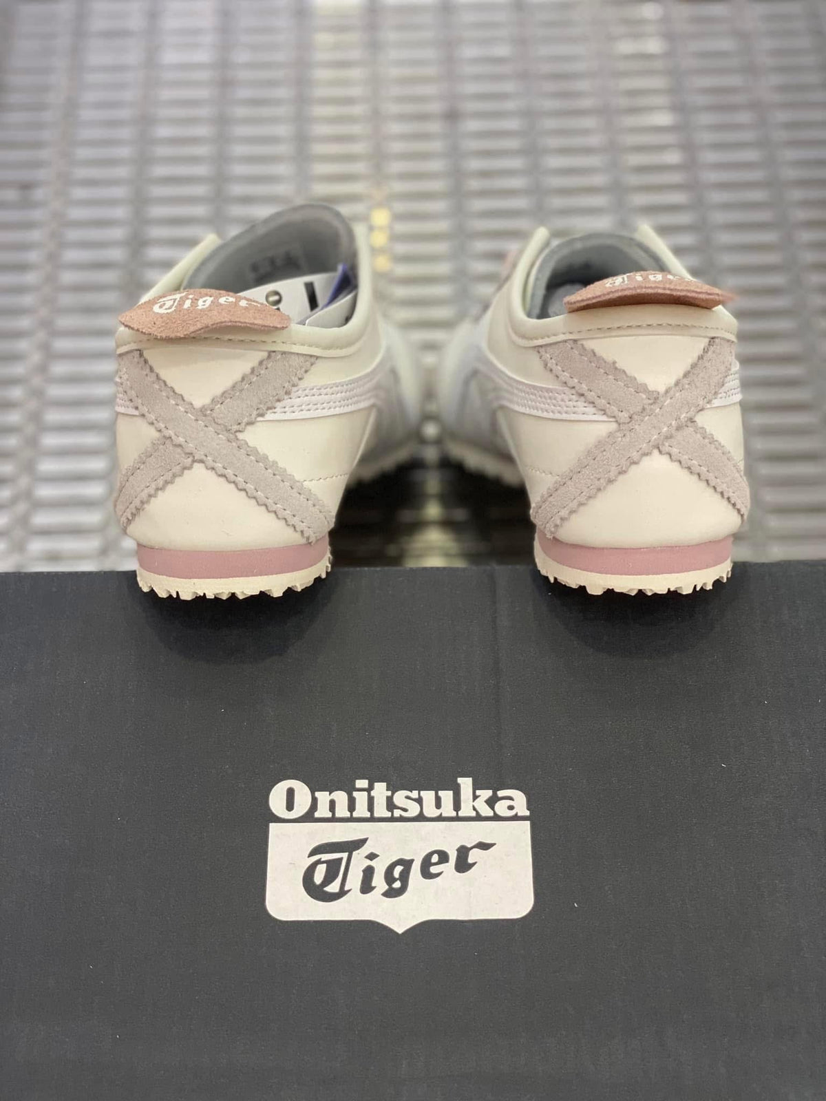 Asics Onitsuka Tiger Mexico 66 "Breeze Pink"