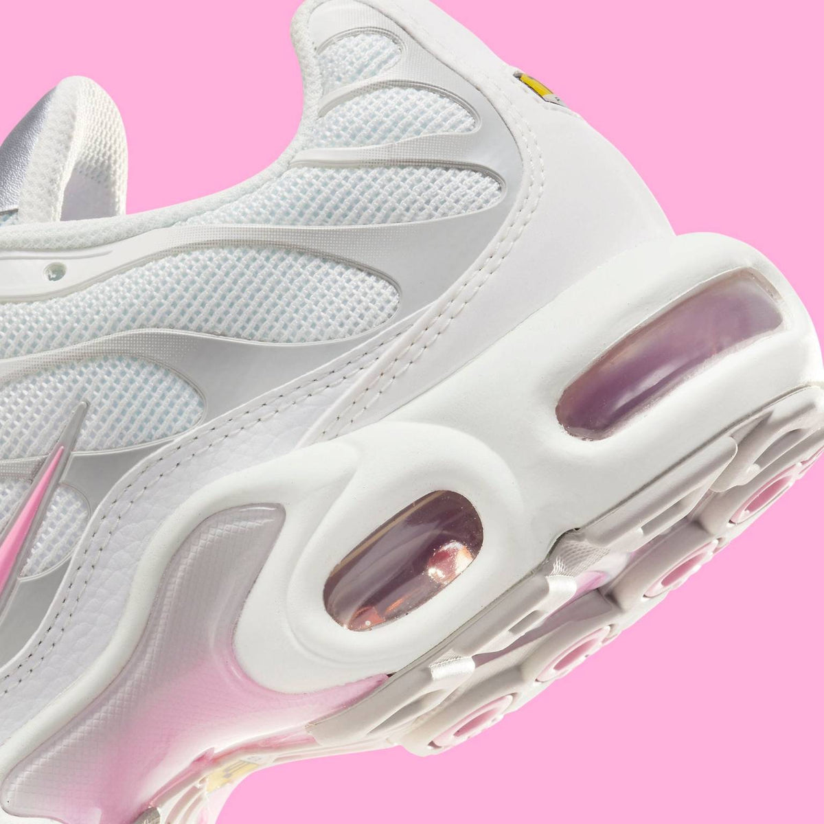 Nike Air Max Plus "Summit White/Pink Rise"