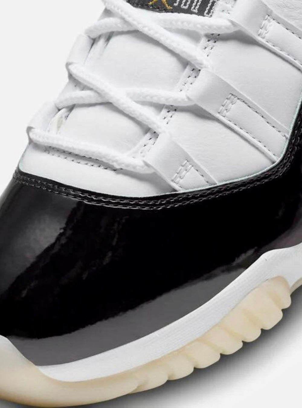 NIKE Air Jordan 11 Retro