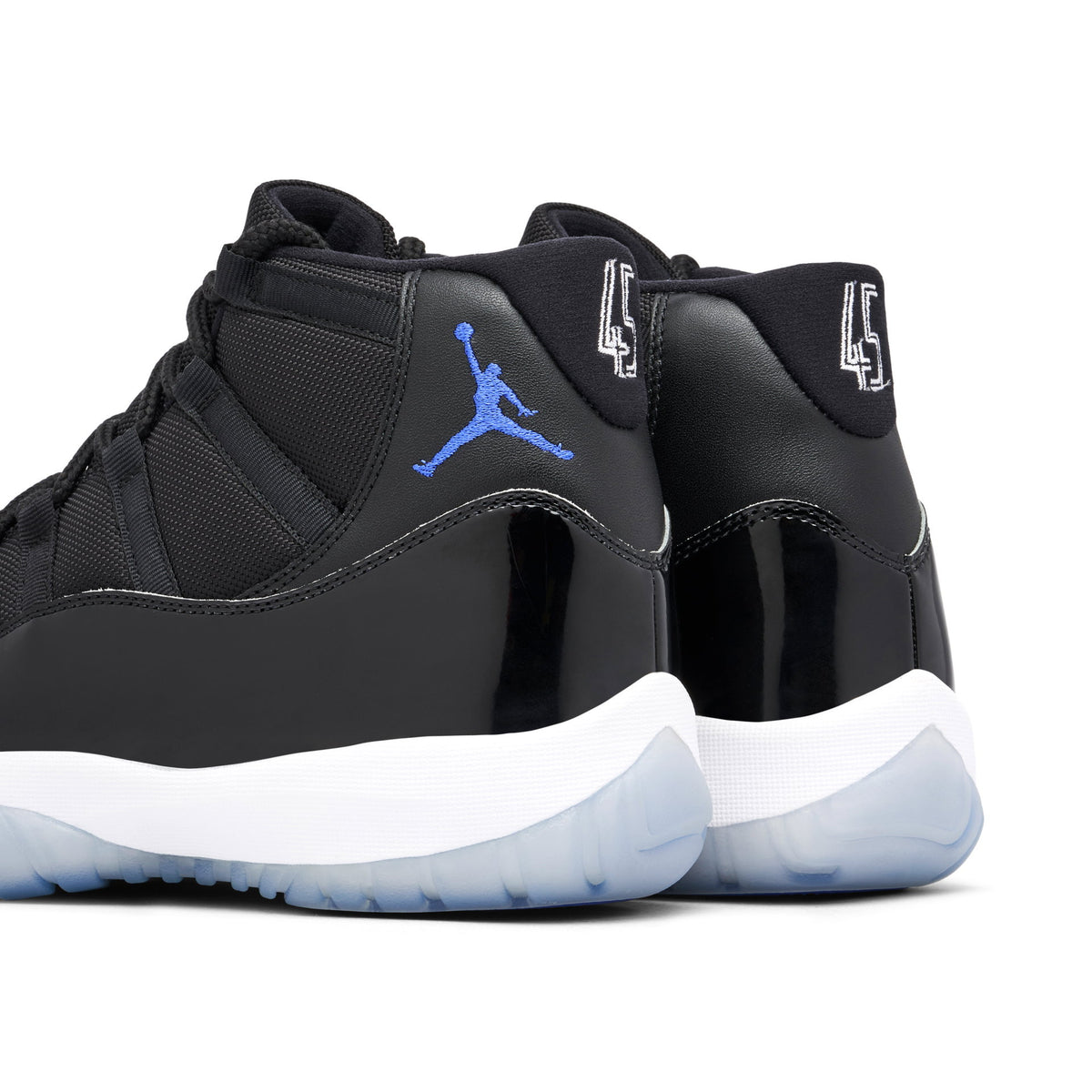NIKE Air Jordan 11 Retro