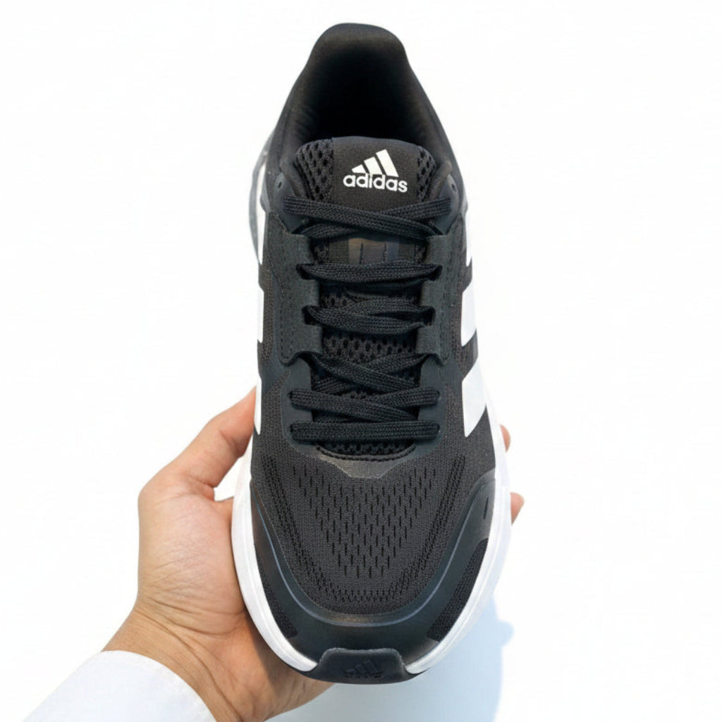 Adidas Adistar black & white with a speckled grey midsole