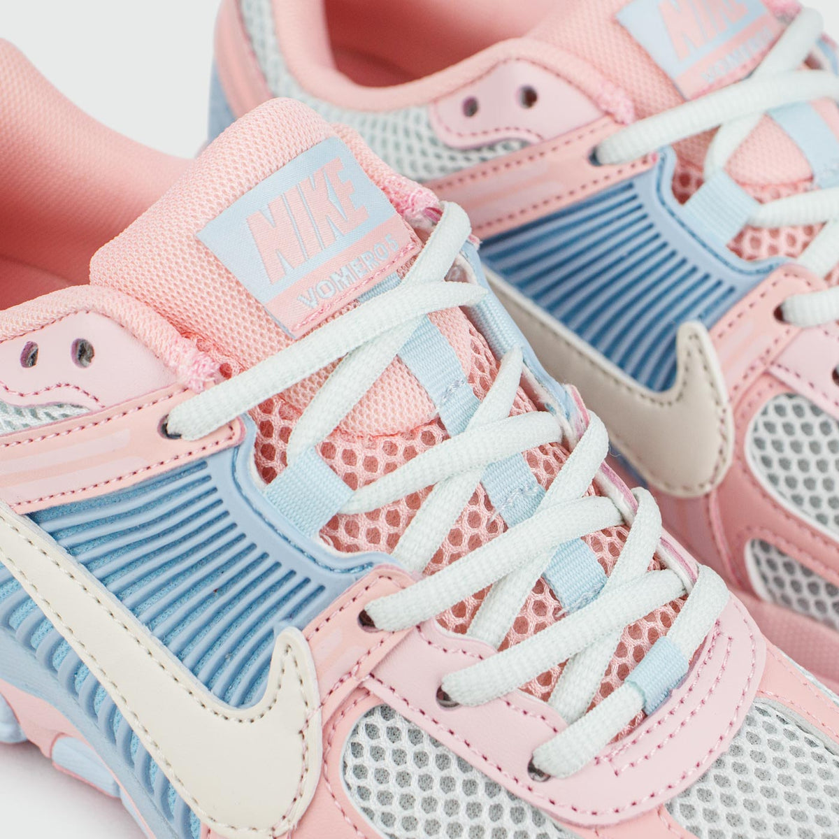 Nike Zoom Vomero 5 Pink-Blue-Cream