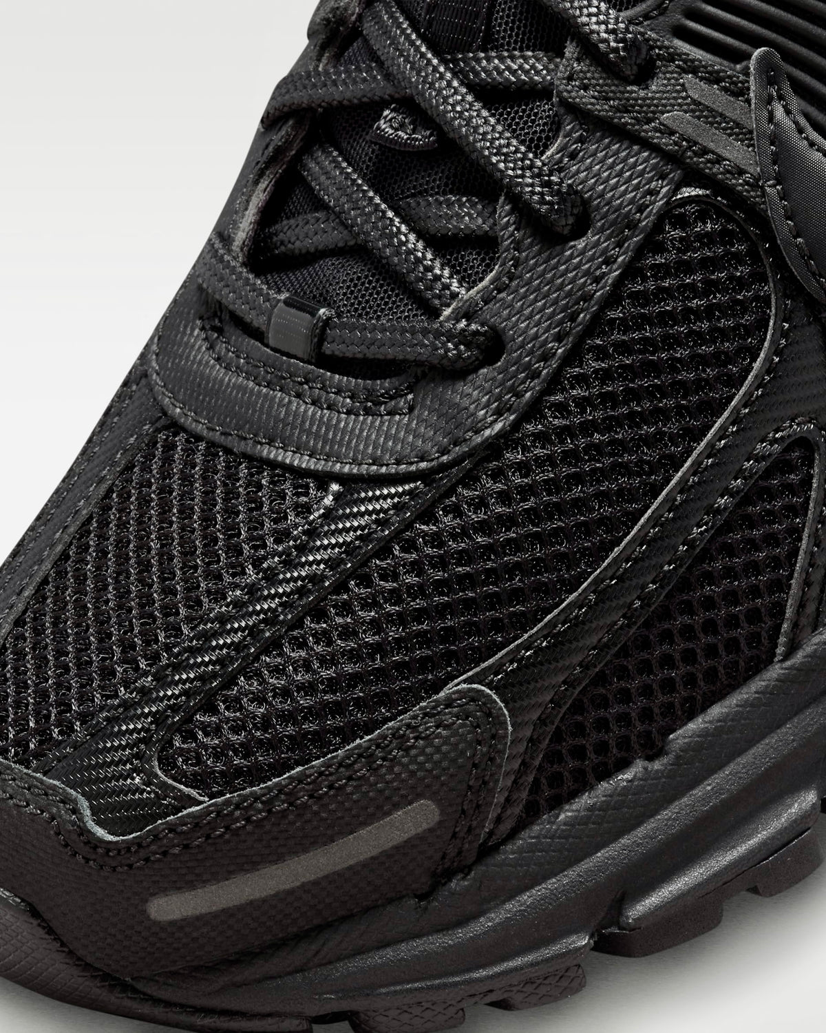 Nike Zoom Vomero 5"Triple Black"