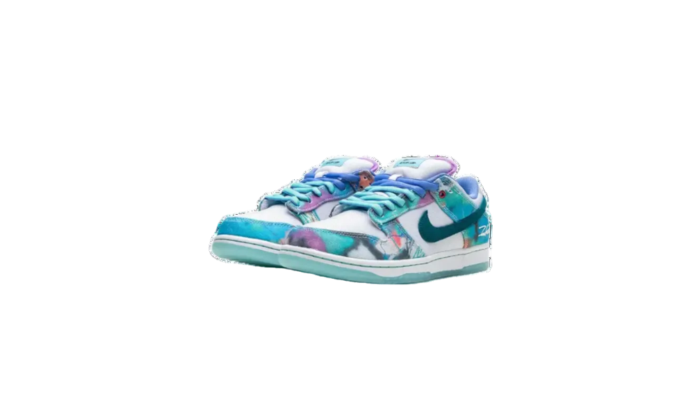 Nike SB Dunk Low "Futura Laboratories Bleached Aqua"