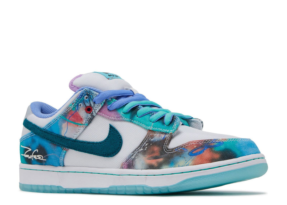 Nike SB Dunk Low "Futura Laboratories Bleached Aqua"