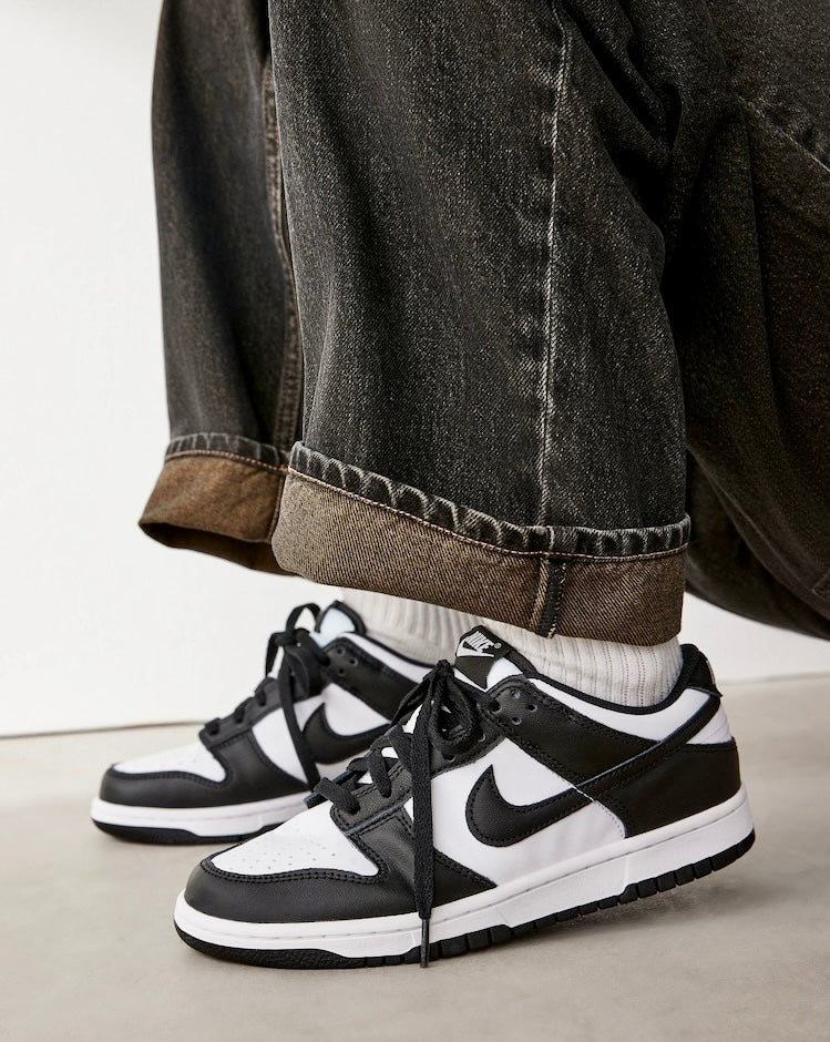 Nike Dunk Low Black & White "Panda"