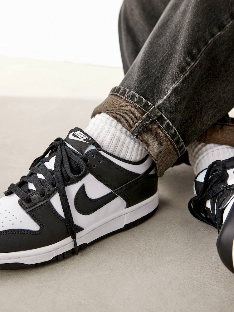 Nike Dunk Low Black & White "Panda"