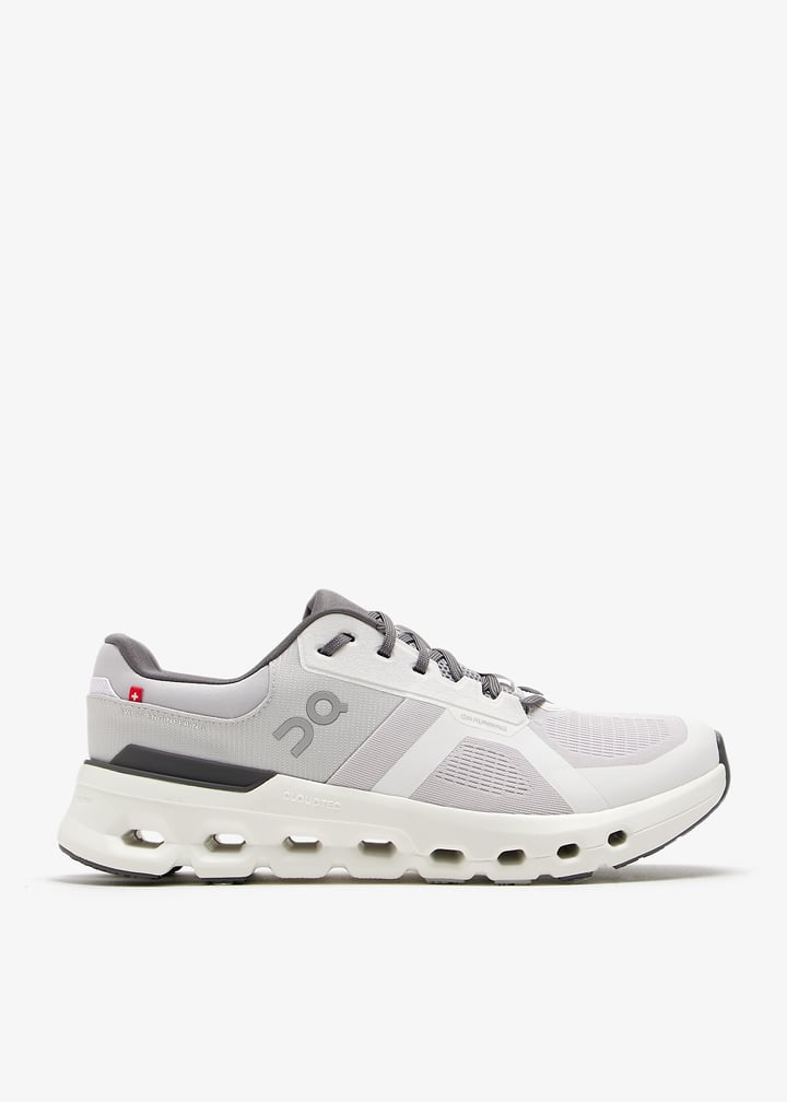 On Cloud Runner 2 "Frost-White"