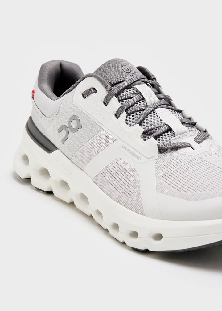 On Cloud Runner 2 "Frost-White"