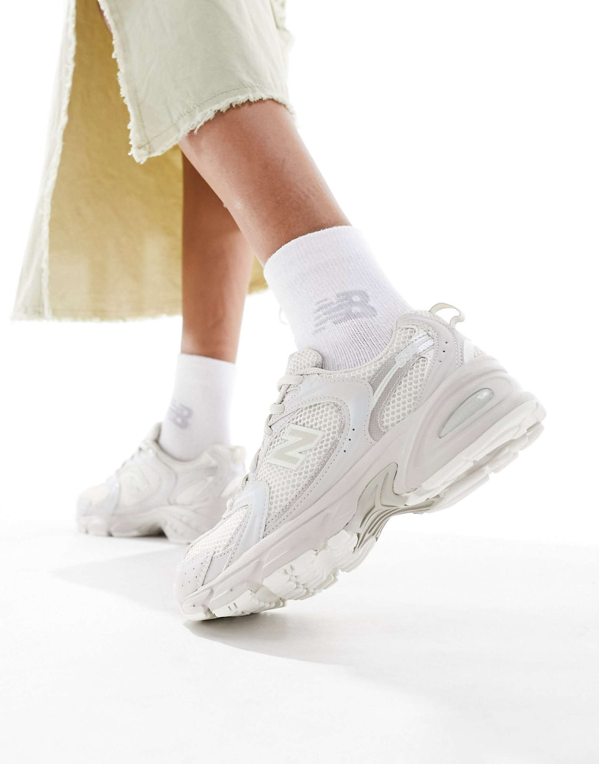 New Balance 530 all-white "Reflection"