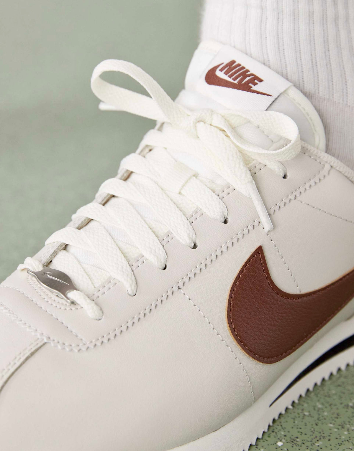 Nike Cortez Leather "Light Orewood Brown-Fauna Brown-Sail"