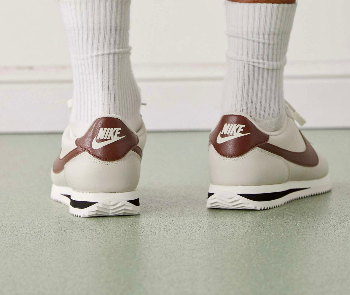 Nike Cortez Leather "Light Orewood Brown-Fauna Brown-Sail"