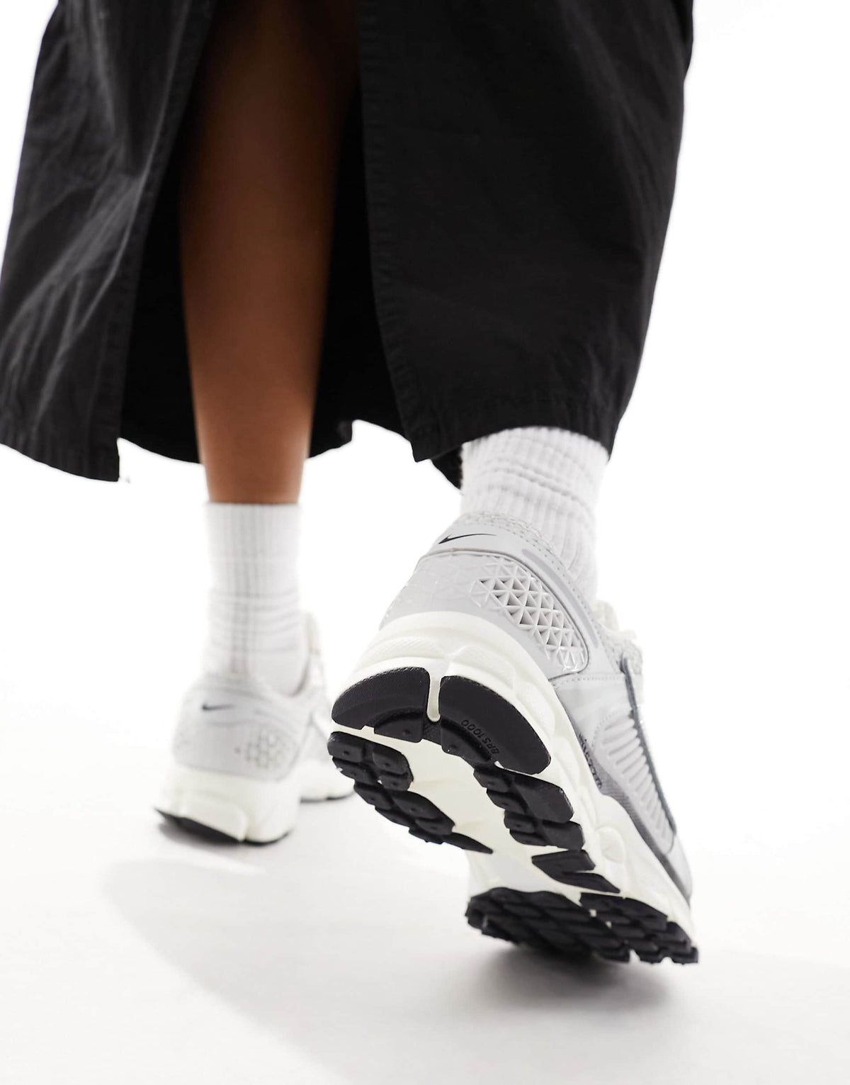 Nike Vomero 5 in the "Photon Dust & Metallic Silver"