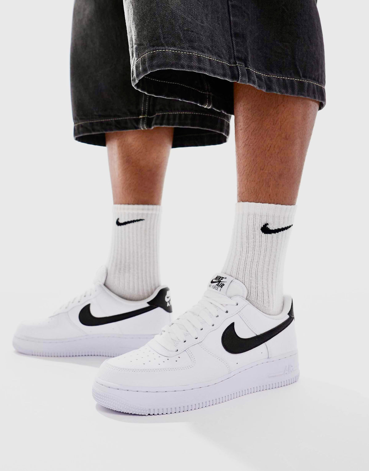 Nike Air Force 1 '07 "White-Black"