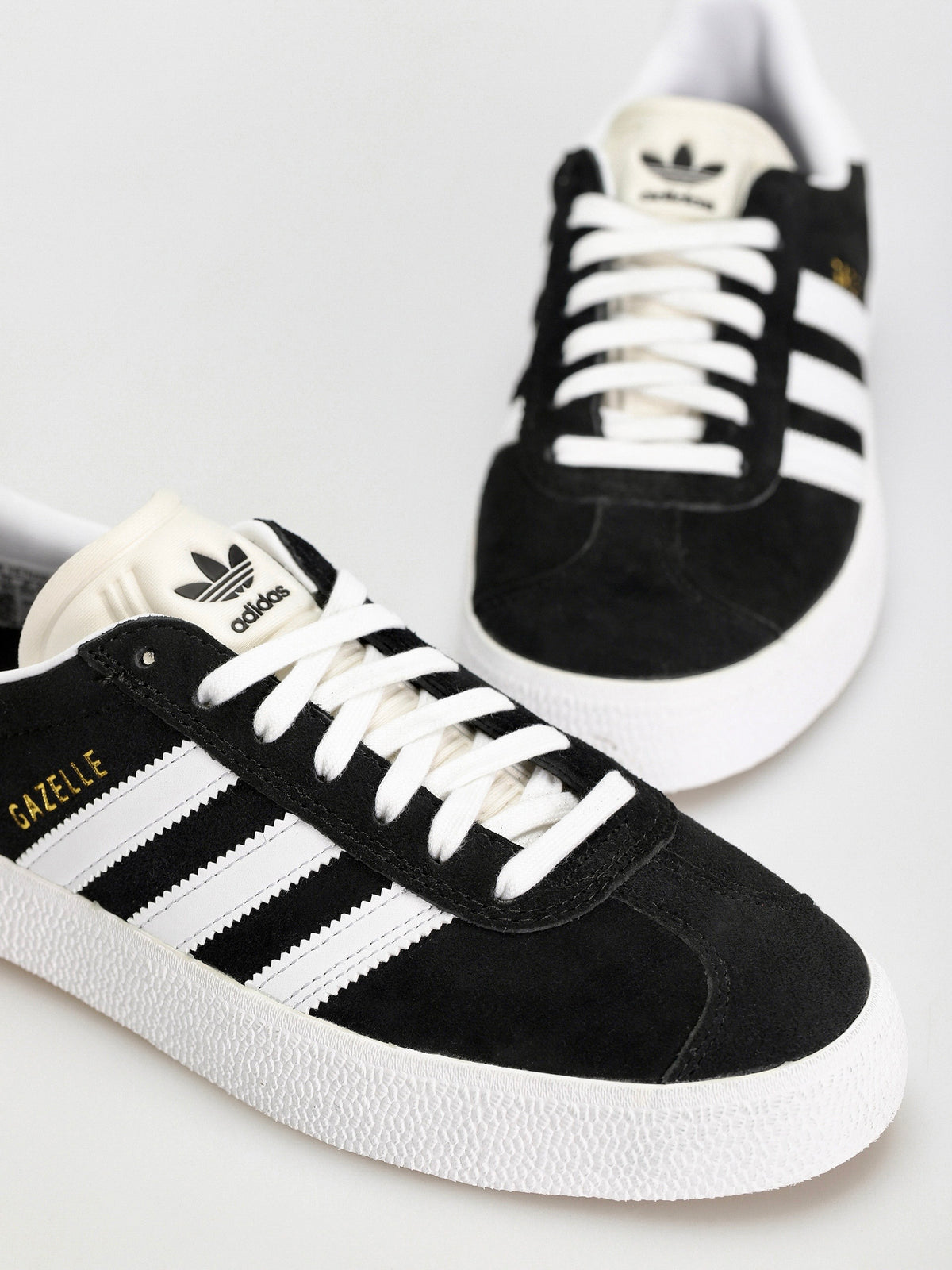Adidas Gazelle Sneaker
"Core Black & Cloud White"