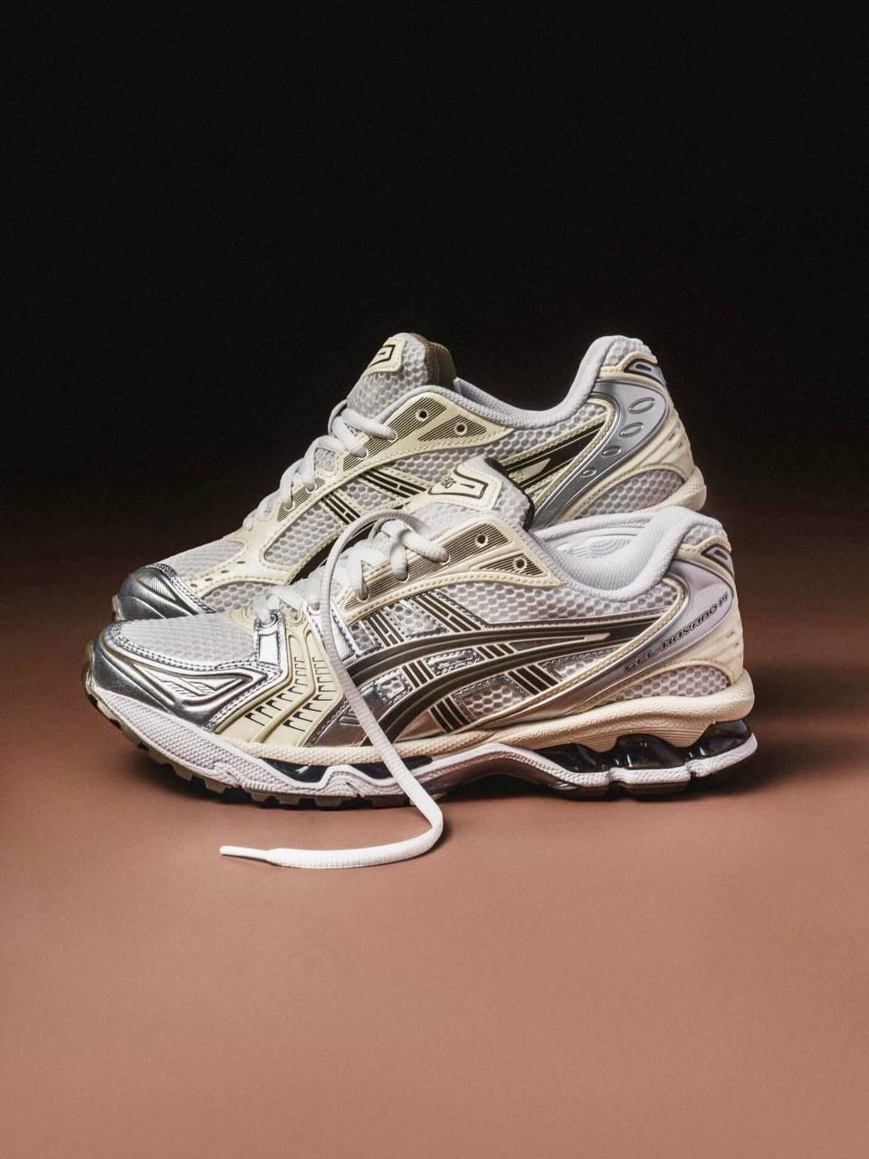 Asics GEL-KAYANO 14 "metallic silver & White"