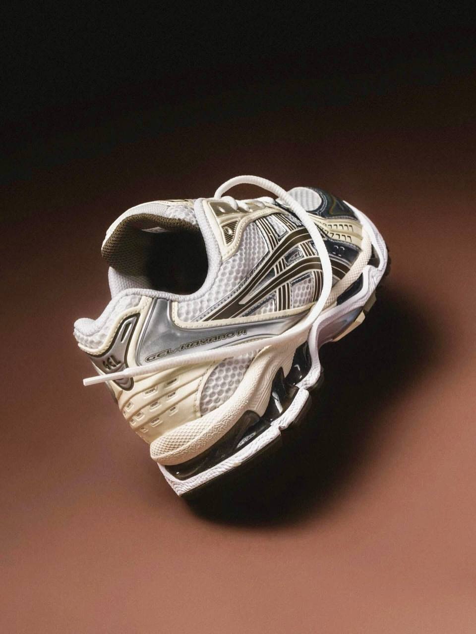 Asics GEL-KAYANO 14 "metallic silver & White"