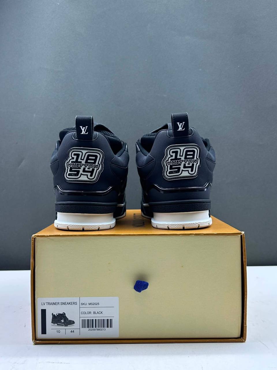 Louis Vuitton Skate "Black White"
