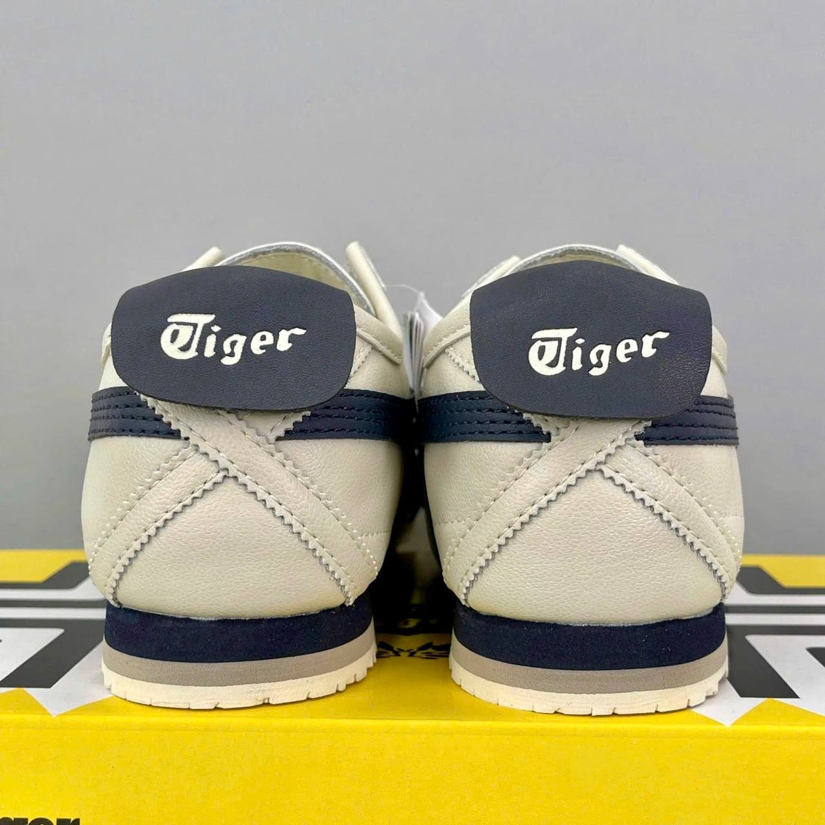 Asics Onitsuka Tiger Mexico 66 SD "Birch Peacoat"