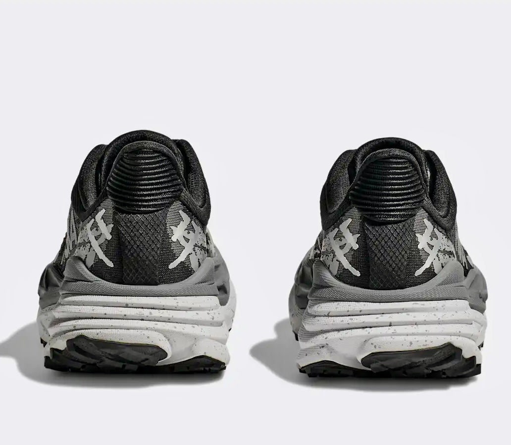 Hoka Stinson 7 in the "Black - Outer Orbit"