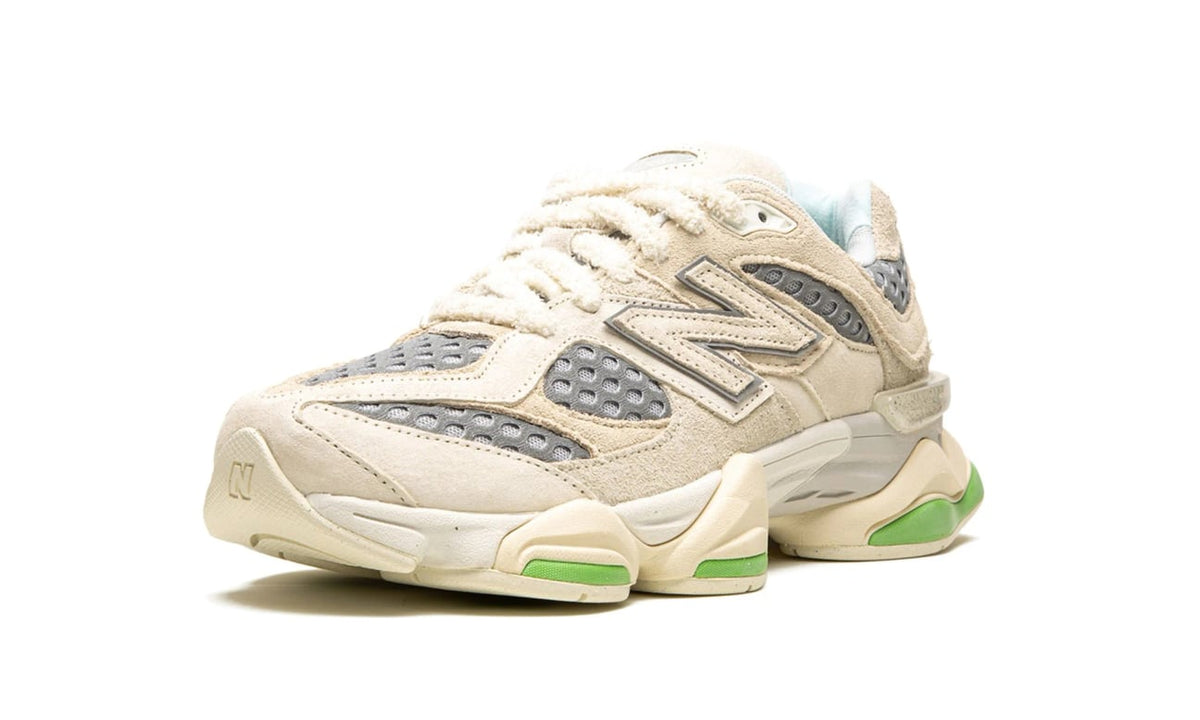 New Balance 9060 in the "Bricks & Wood"