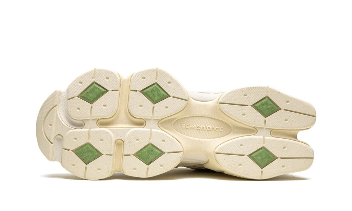 New Balance 9060 in the "Bricks & Wood"