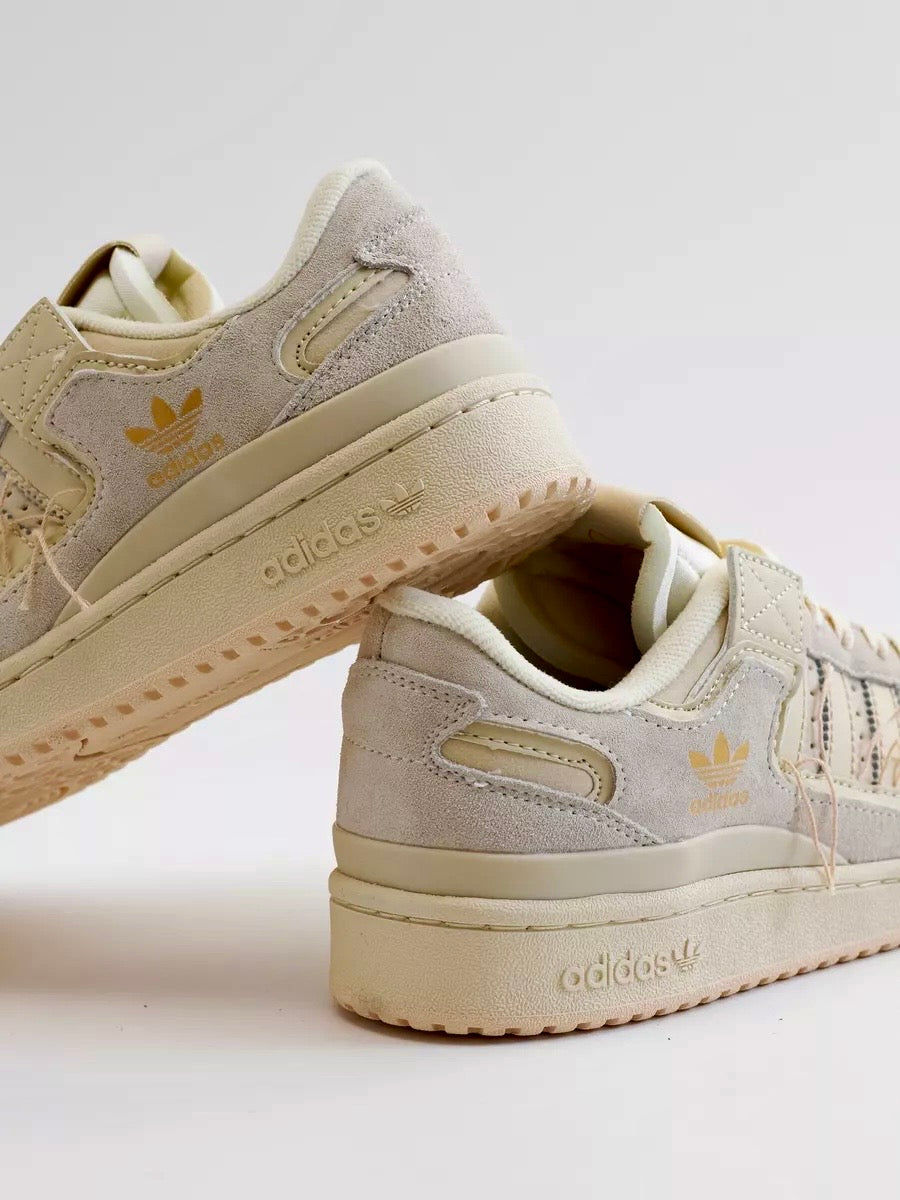 Adidas The Forum 84 Low in "Off White"