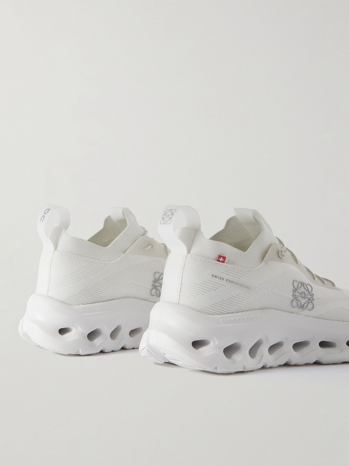LOEWE x On Cloudtilt stretch-knit "All White"