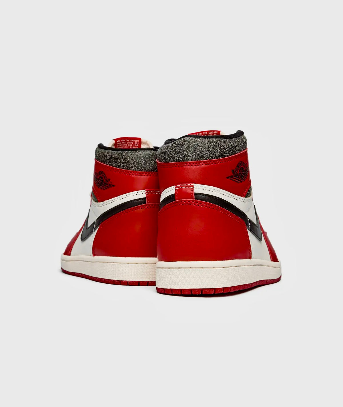 Nike Air Jordan 1 Retro High OG "Chicago Lost & Found"